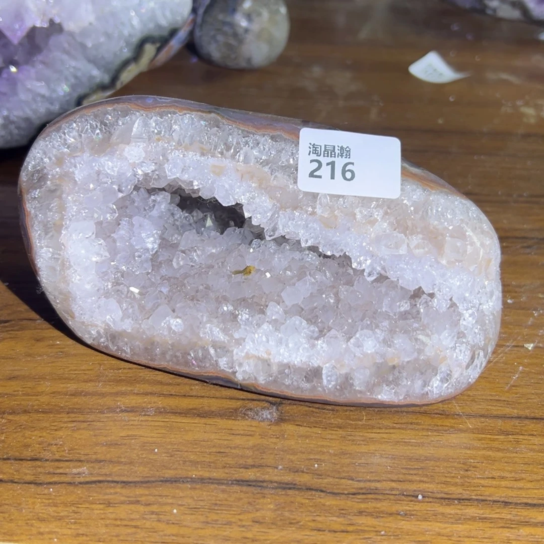 未镶嵌水晶大型摆件（非配饰）