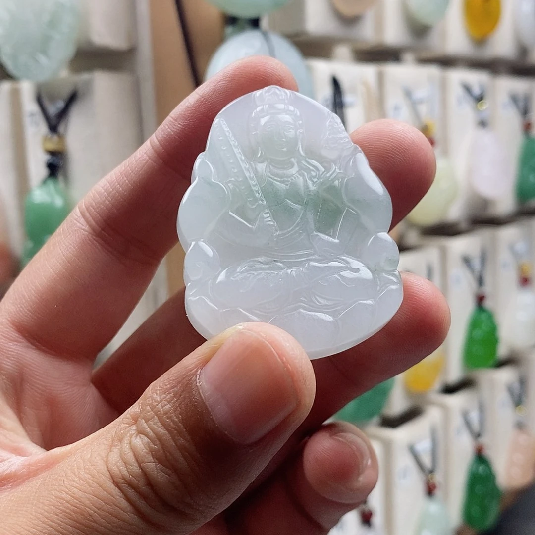 石英质玉未镶嵌颈饰