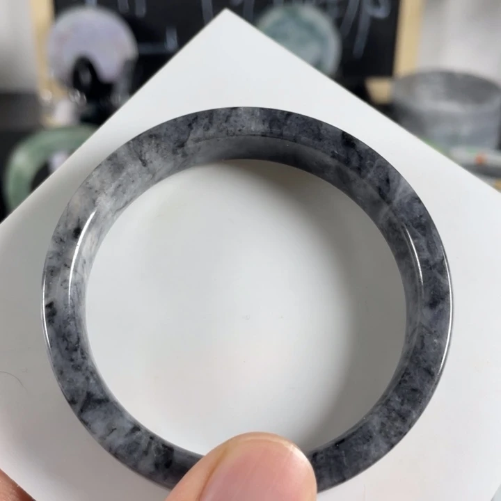 定制翡翠未镶嵌黑乌鸡