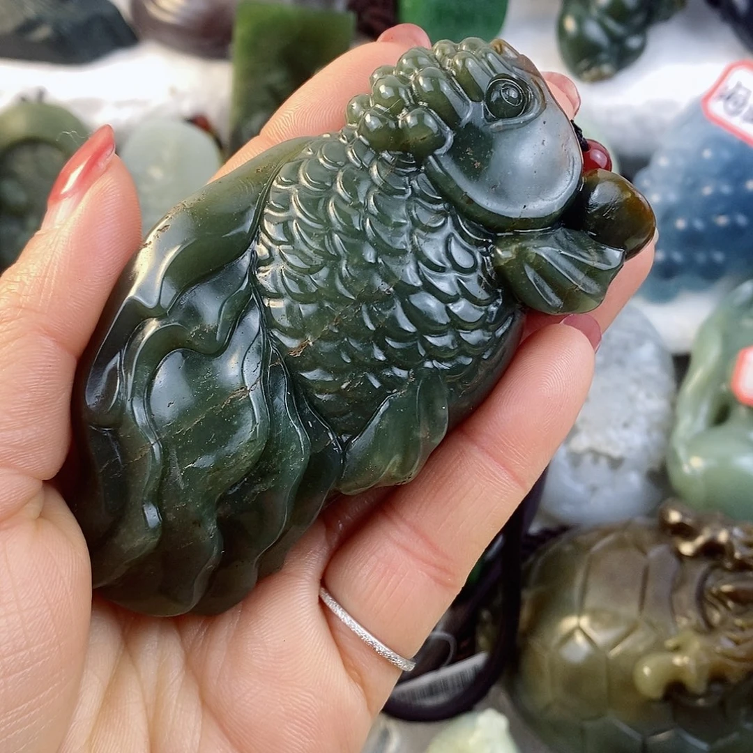和田玉（糖玉）颈饰未镶嵌木*