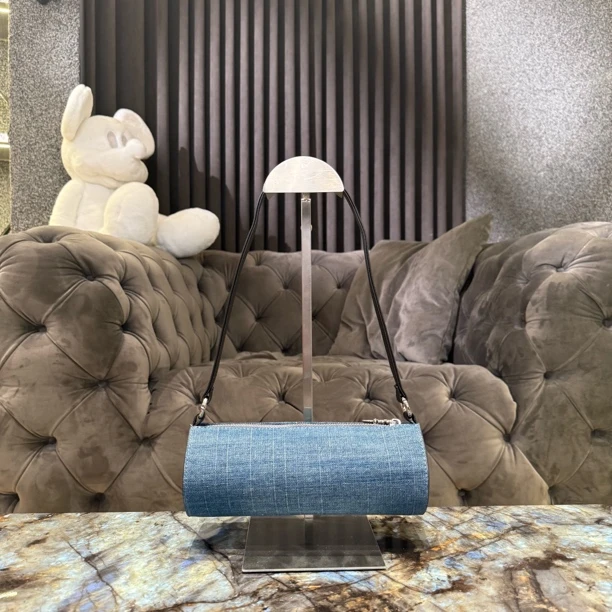 Super【牛仔圆筒包】做旧五金腋下包