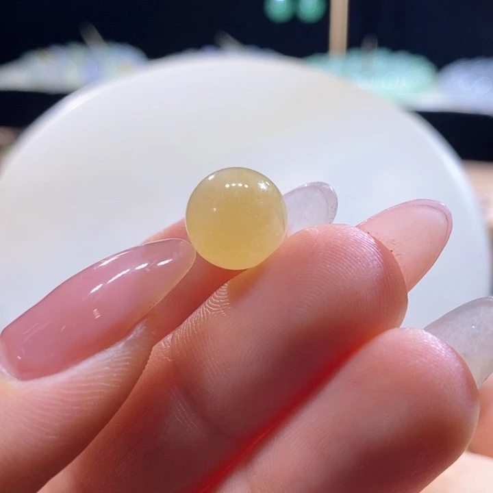 翡翠未镶嵌吊坠(不含链)翡翠淡鲜黄圆珠卡11.4