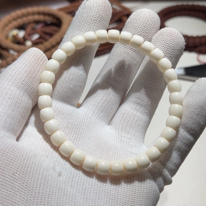 记***水白玉菩提手串白玉菩提沙漠