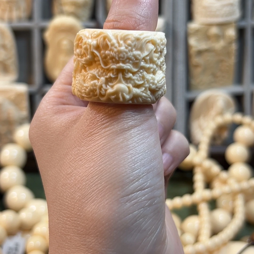 鹿角雕刻九龙扳指21mm