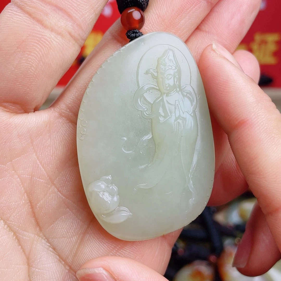 和田玉颈饰未镶嵌