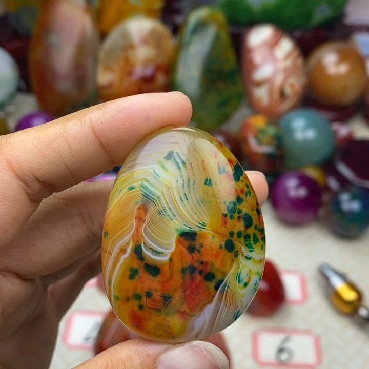 金***果玛瑙/玉髓未镶嵌颈饰