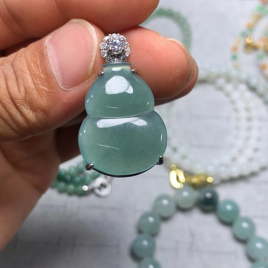 定制翡翠未镶嵌吊坠