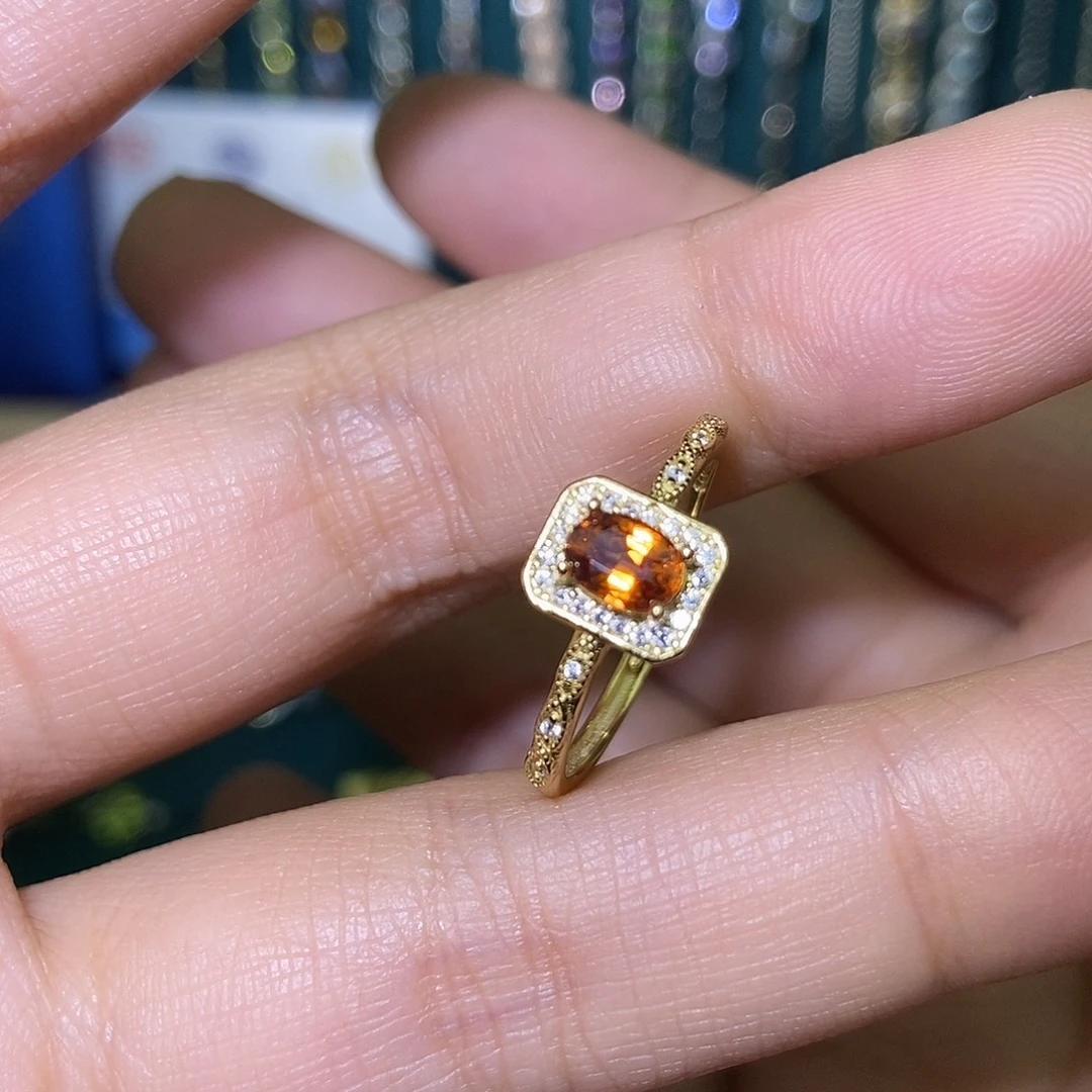 戒指银S925镶嵌石榴石（芬达石）