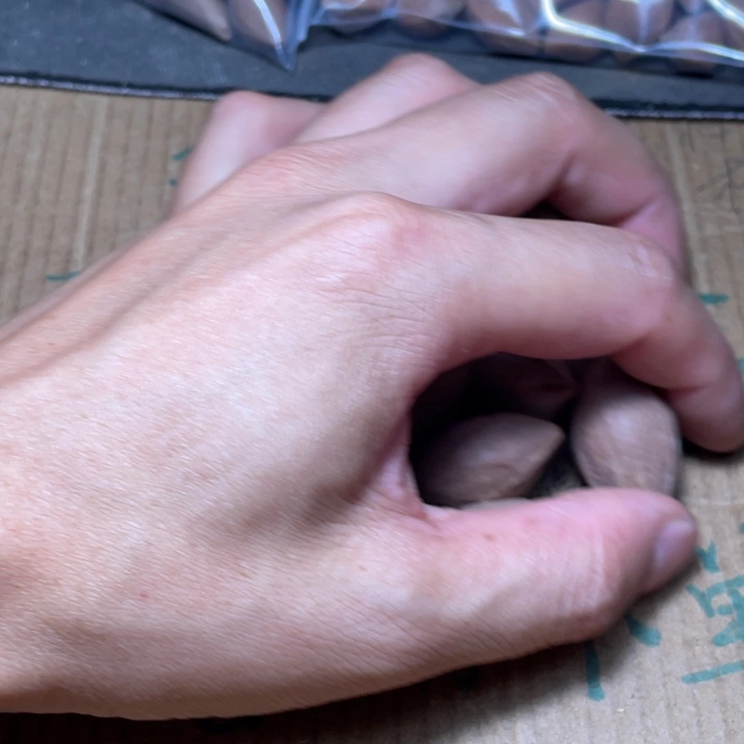 A***）橄榄核吊坠橄榄核