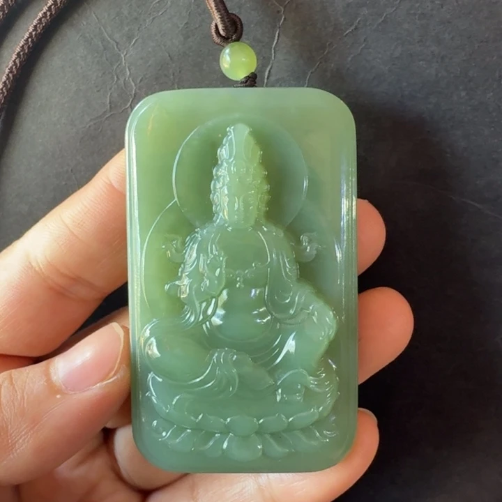 颈饰未镶嵌和田玉（碧玉）