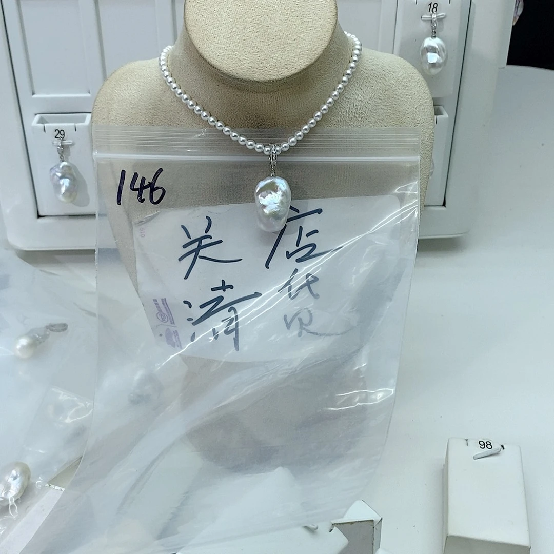 淡水珍珠颈饰合金