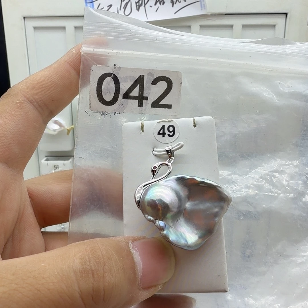 淡水珍珠颈饰合金