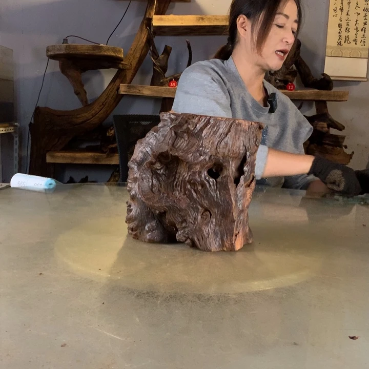 倔***著天然的云南紫柚木会黄水