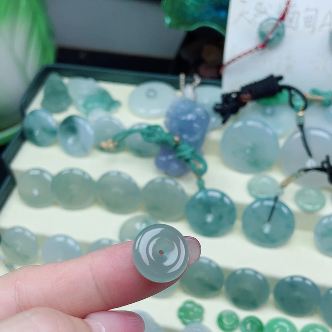 颈饰未镶嵌翡翠683966695