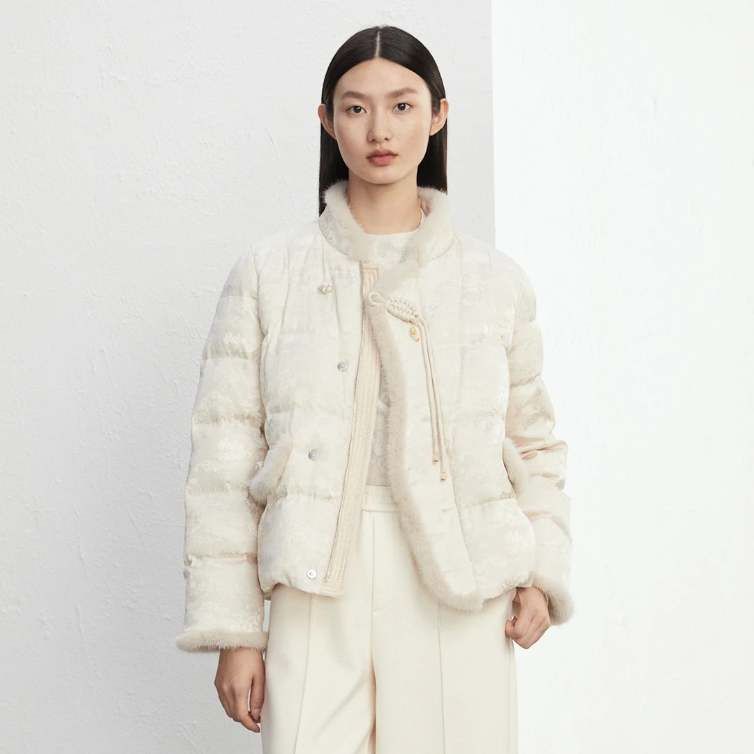 2025冬季轻便保暖ESDYDA907简约时尚宽松短款羽绒短外套轻薄百搭