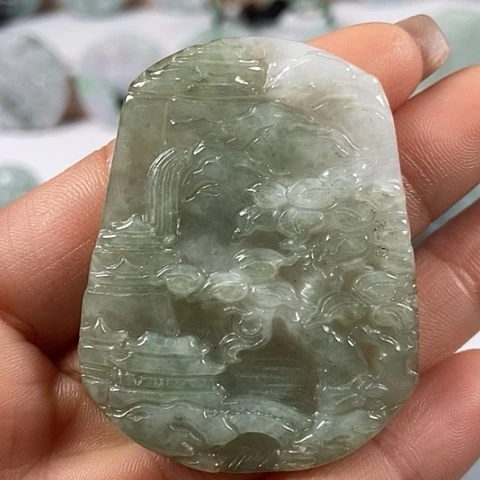 翡翠颈饰未镶嵌山水牌福利