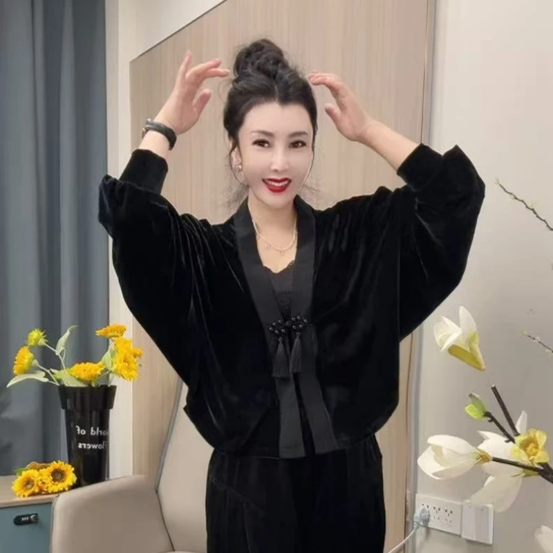 305丝绒外套气质纽扣中国风洋气短款女短外套网红宽松型复古外套
