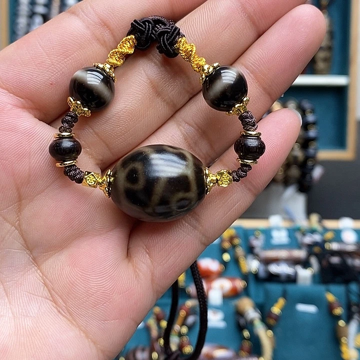 玛瑙/玉髓颈饰合金朱*记