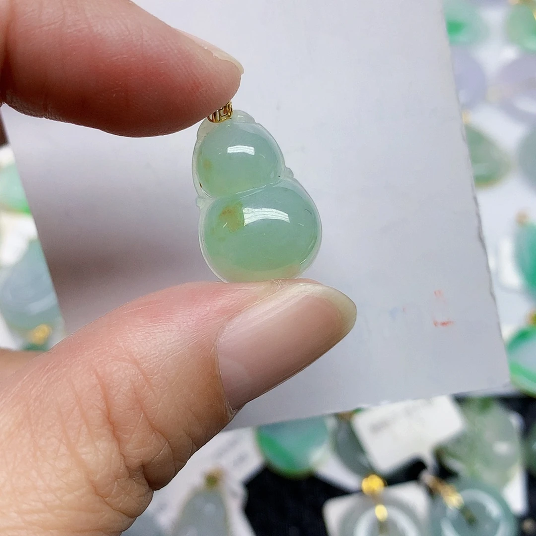 翡翠18K金镶嵌颈饰366778