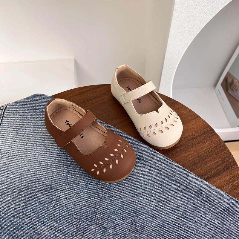 【Y1122】女童时尚雕花浅口皮鞋春夏2025新款公主女孩幼儿园舞台鞋