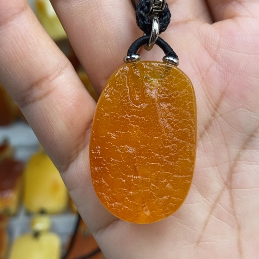 【闪购商品】琥珀颈饰未镶嵌