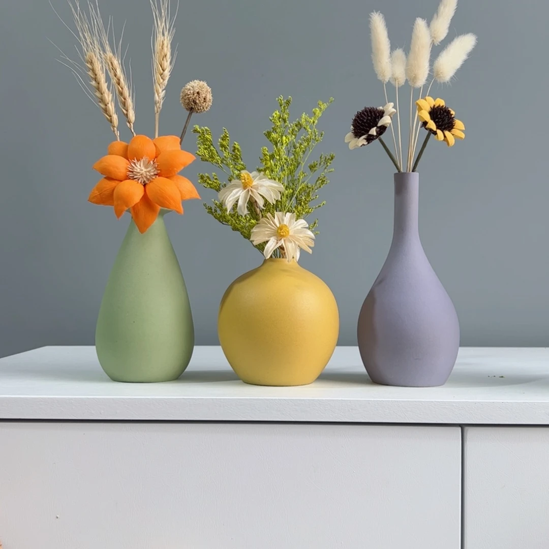 摆件陶瓷小花瓶摆件含花总高约20-30cm