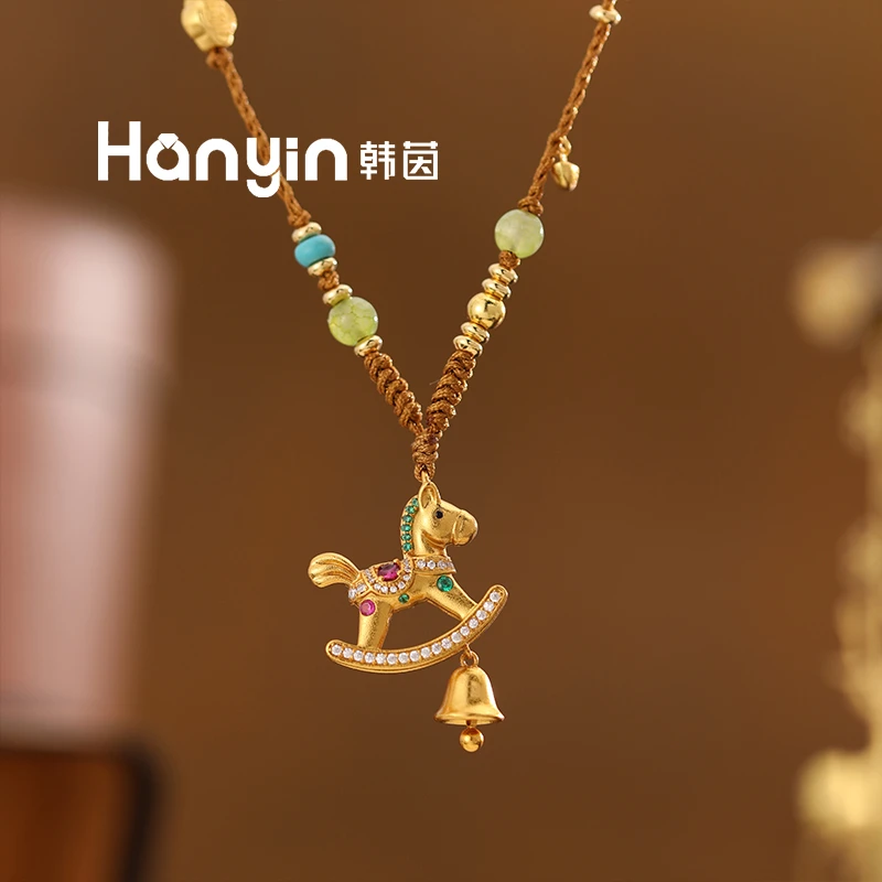 生长纹水晶多巴胺木马铃铛精编绳项链轻奢小众高级感毛衣链