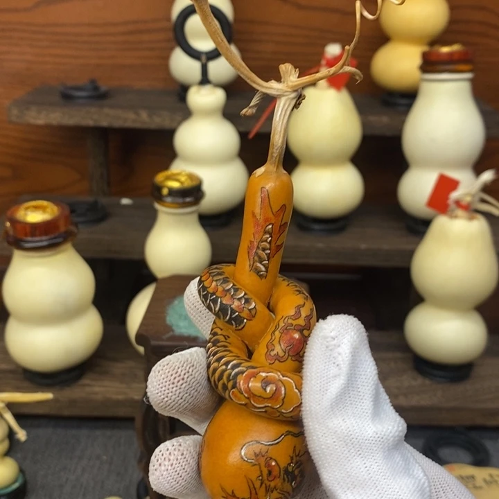 头***狼大叶紫檀（黑酸枝木类）