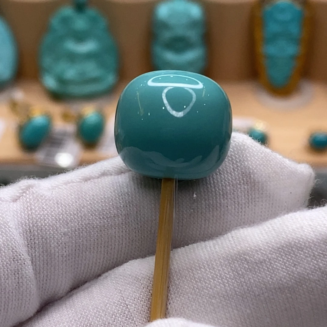 绿松石未镶嵌珠宝奇石