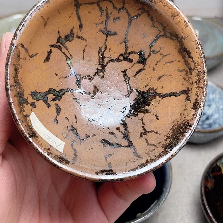 瓷龙窑柴烧落灰特色