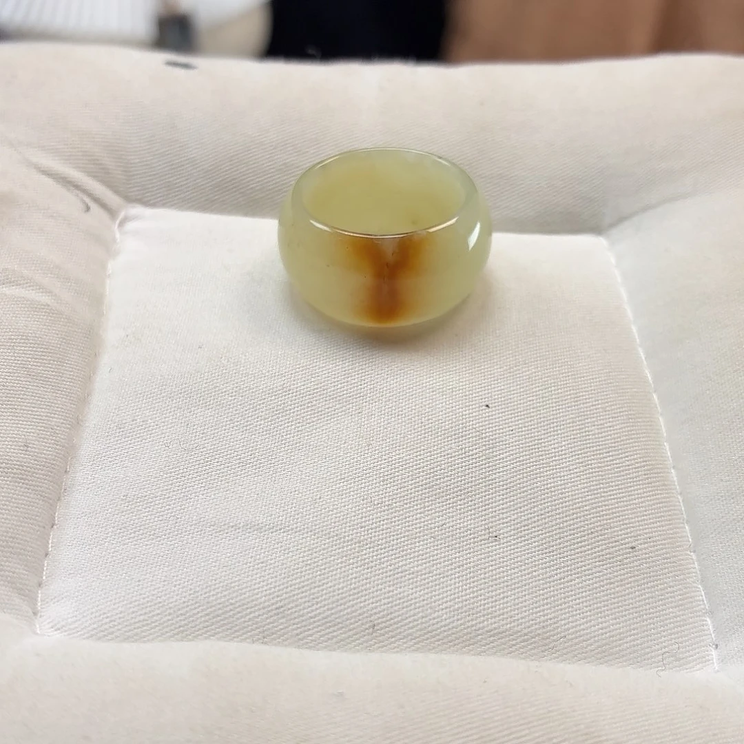 和田玉未镶嵌戒指破晓晨昏