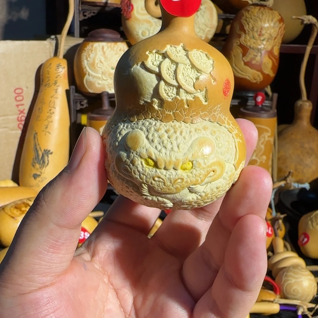 有机玻璃奶嘴金蟾