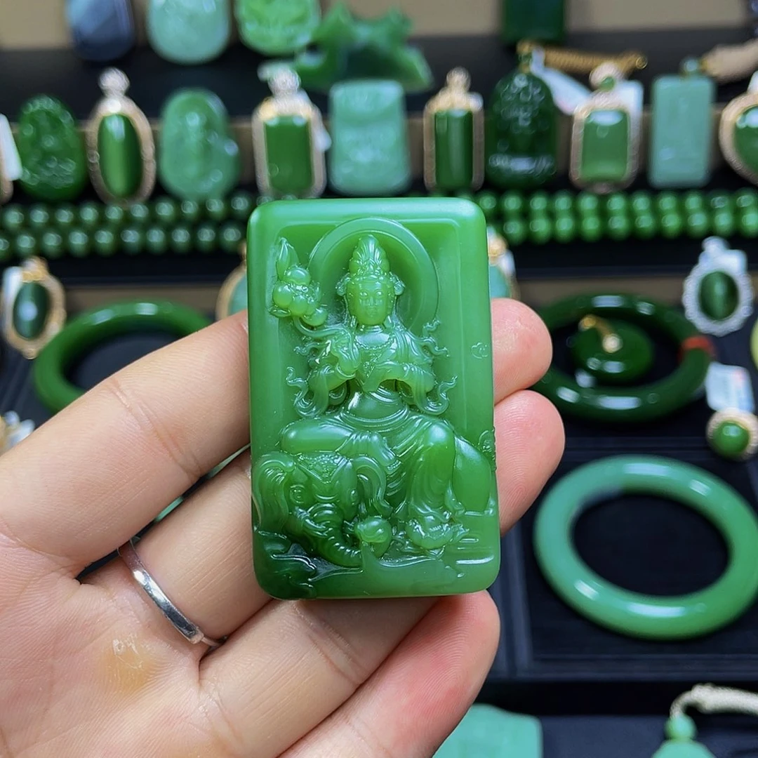 吊坠(不含链)未镶嵌和田玉（碧玉）执**老