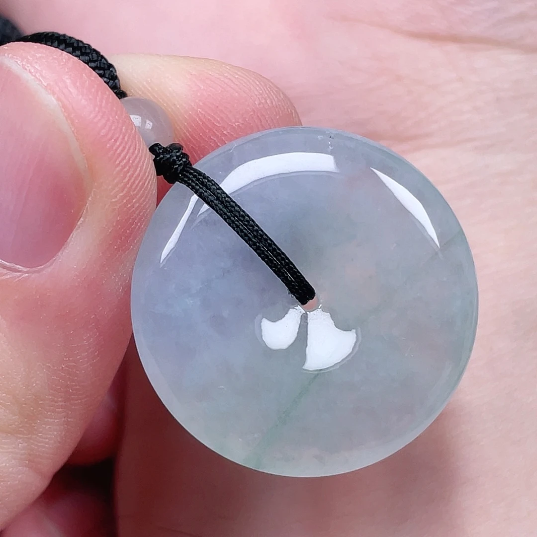 颈饰未镶嵌翡翠平安扣