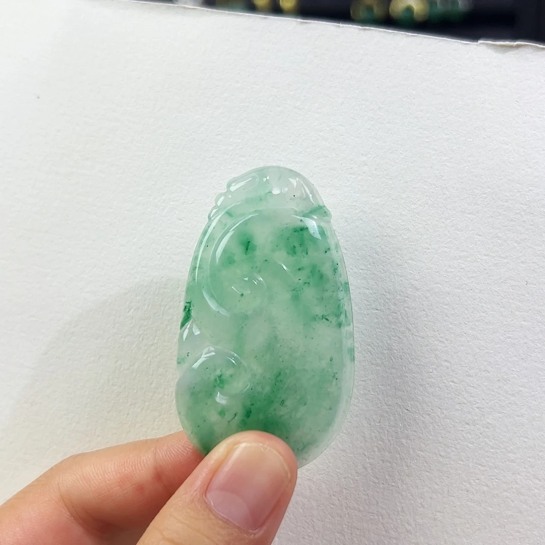 石英质玉未镶嵌颈饰