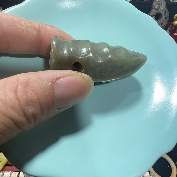 风***人透闪石质玉未镶嵌挂件