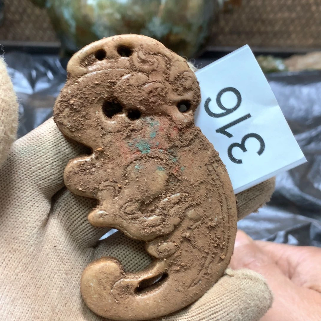 未镶嵌和田玉挂件