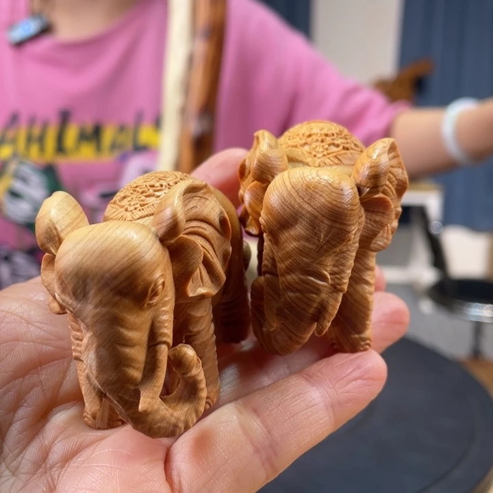 柏木（崖柏）手把件