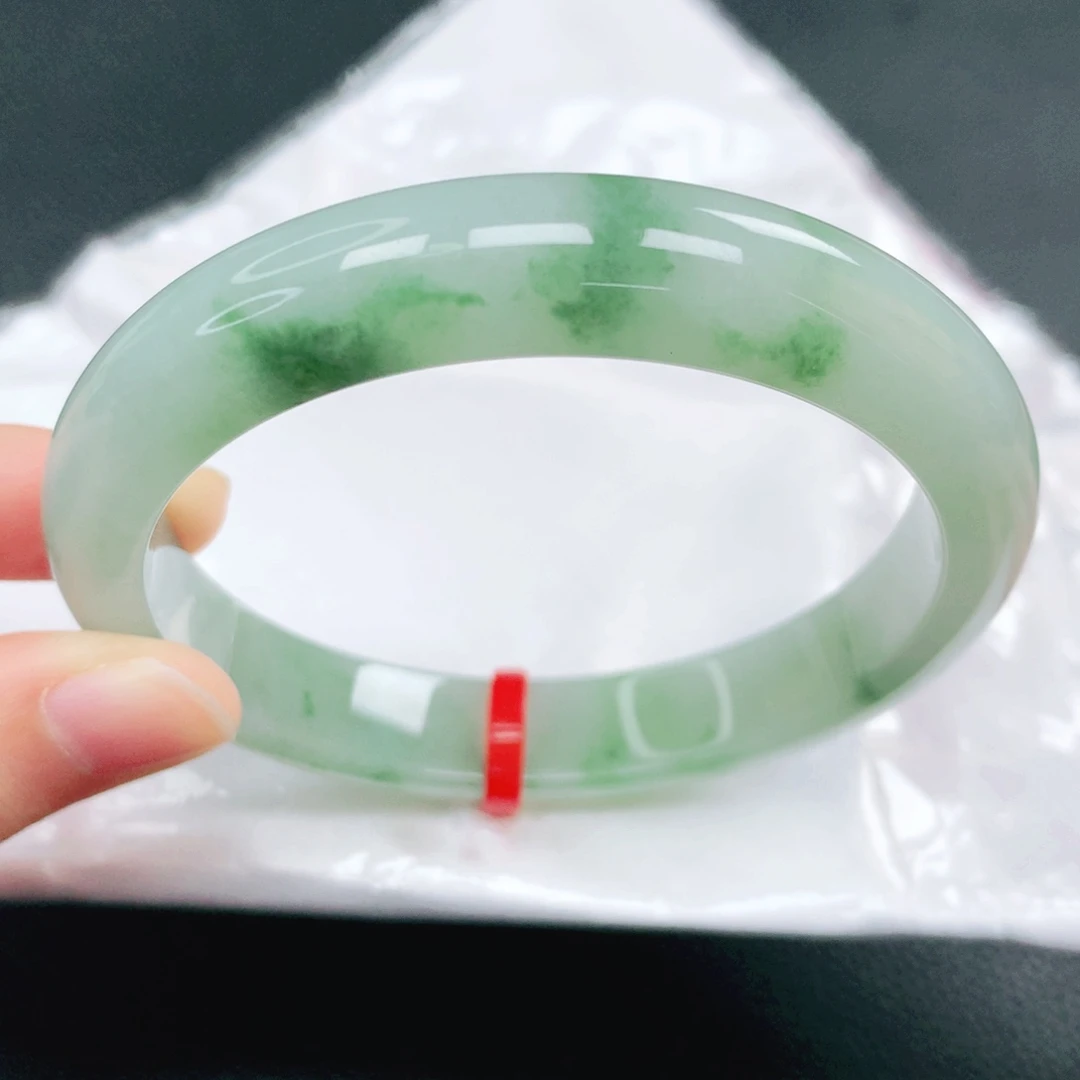 翡翠未镶嵌手镯60圈