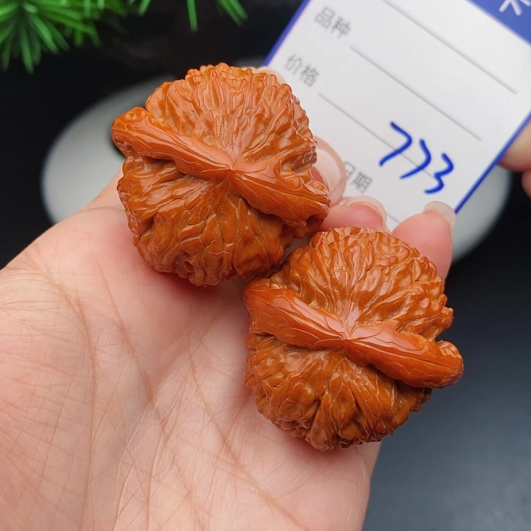 文玩核桃把件38闷白773