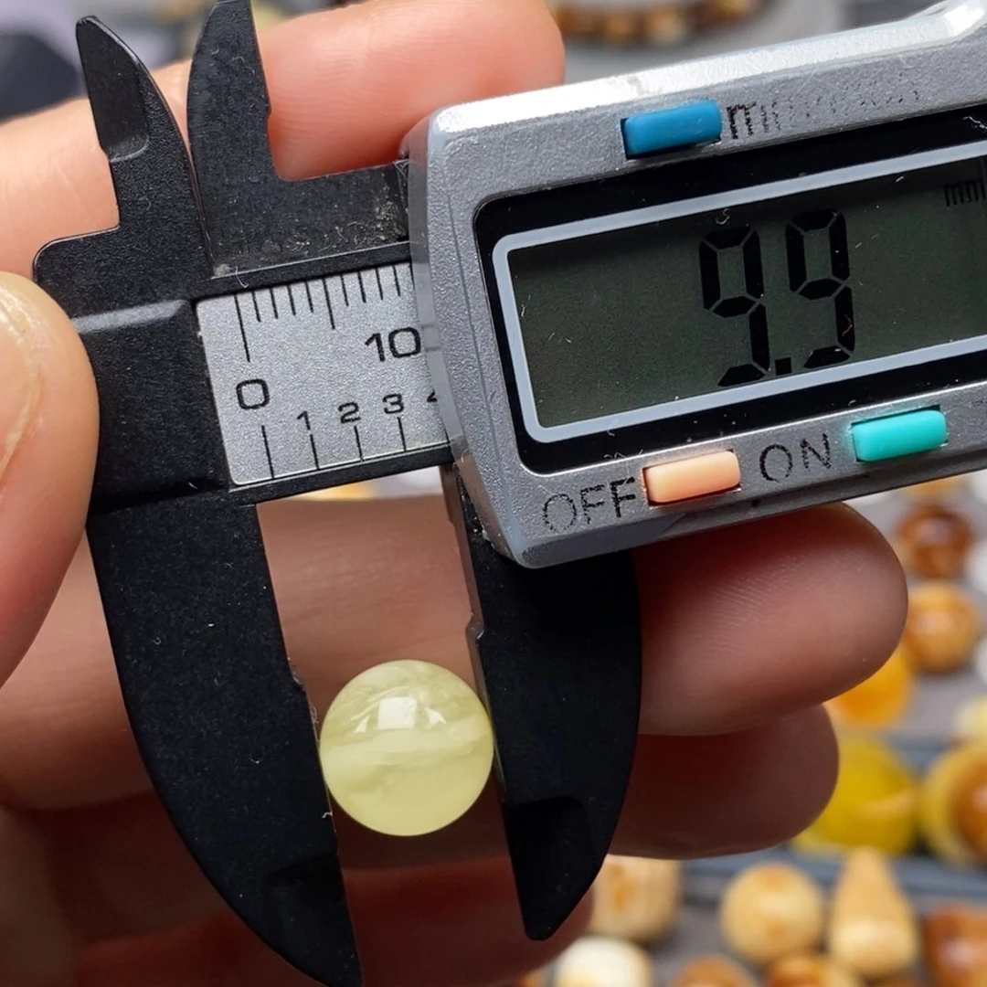 琥珀未镶嵌耳饰圆珠