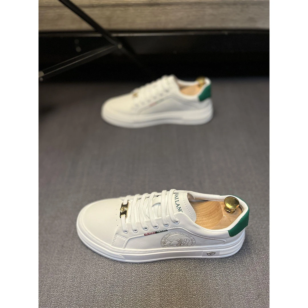 【2025秋季轻奢潮牌男鞋来袭】软底舒适一脚蹬网红小白鞋男休闲板鞋