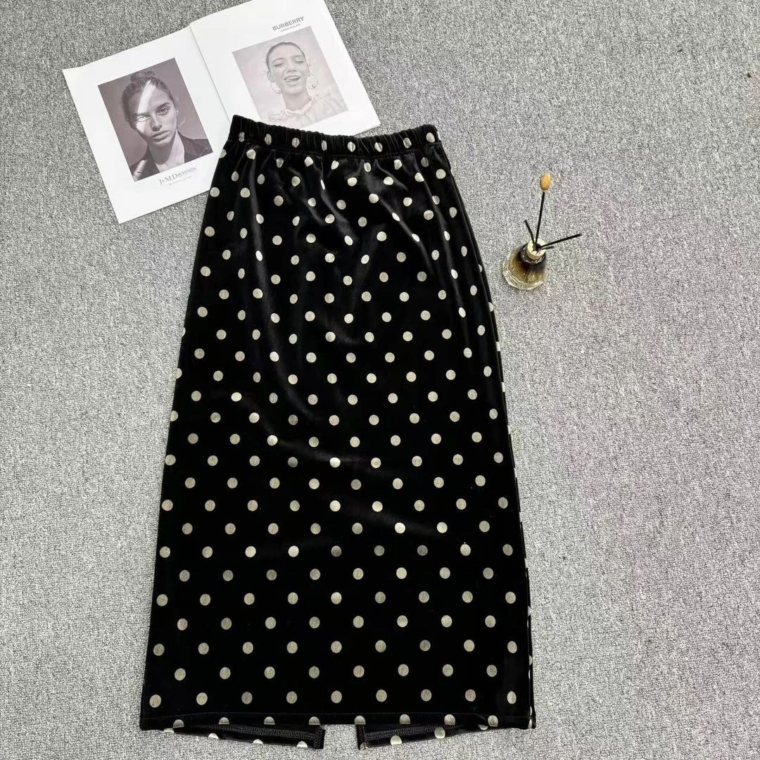 【周周家】Q3341濮院秋冬季黑色波点半身裙女士街头风文艺