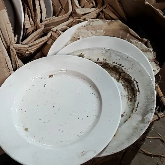 摆件陶瓷盘子碗啥都有