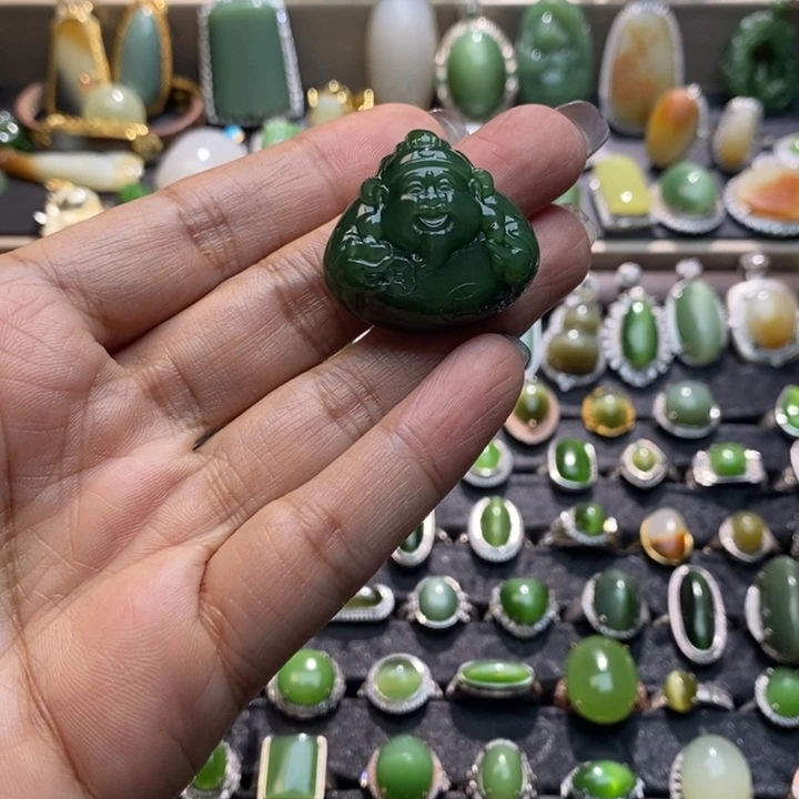 未镶嵌和田玉挂件