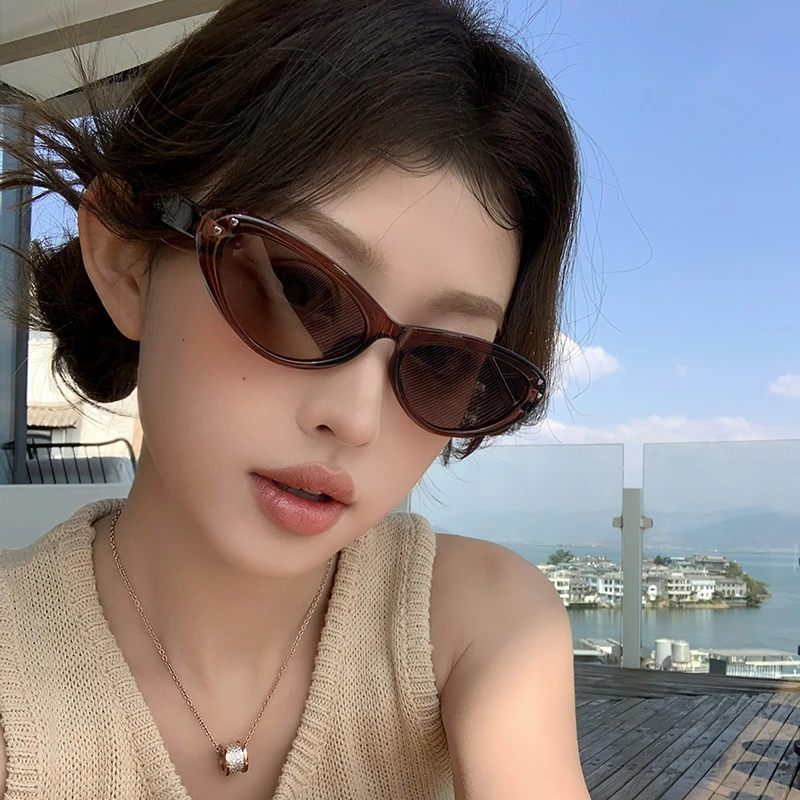 新款个性复古猫眼墨镜女款高级感显瘦方圆脸太阳镜防紫外线