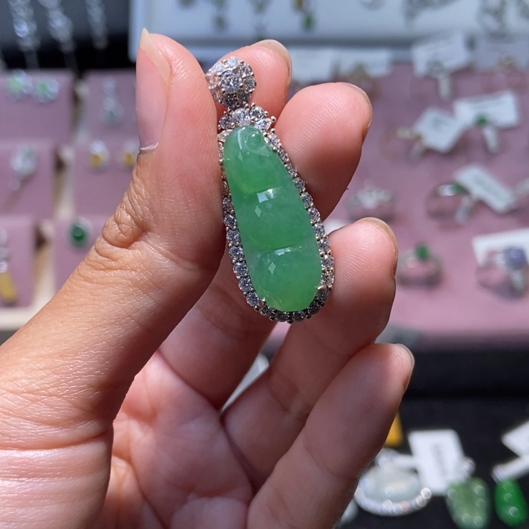 翡翠银S925镶嵌颈饰纯天然缅甸翡翠A货福豆