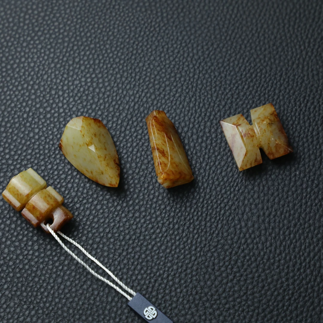 TCWWA06957清晚和田白玉司南挂件