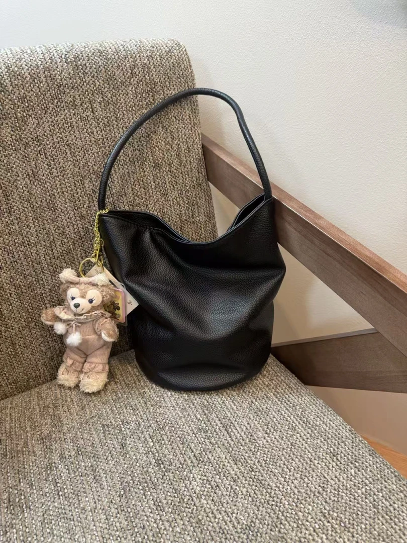 巴宝珞音单肩水桶包