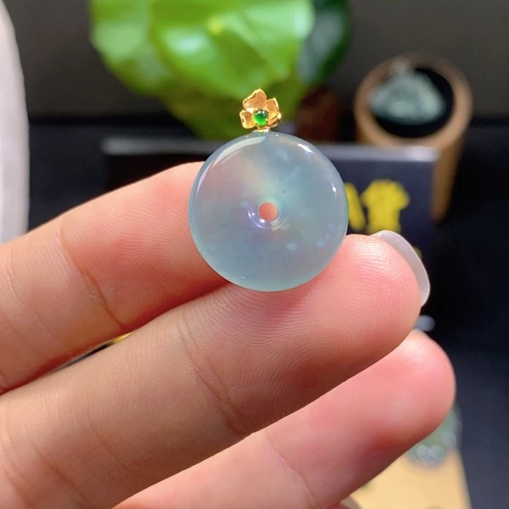 颈饰未镶嵌翡翠吊坠